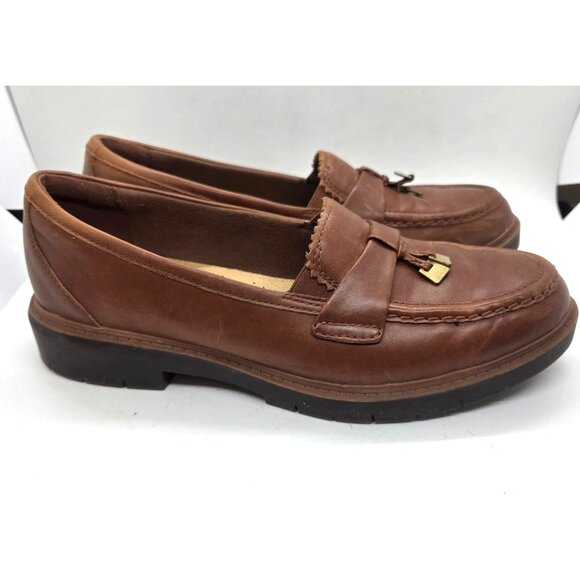 Clarks Shoes - Womens Clarks Collection Brown Leather Loafers 9.5 Cushioned comfort classic